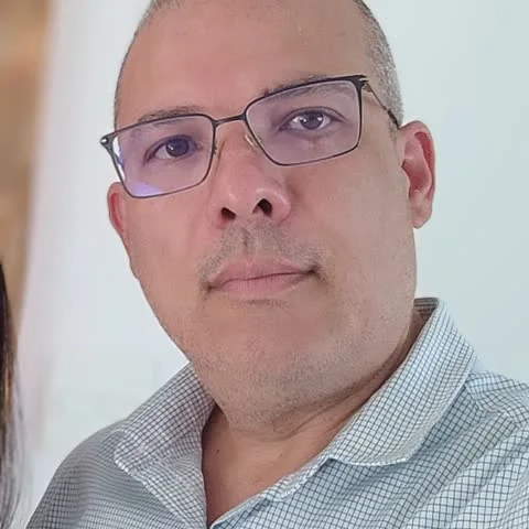 Foto de James Freire